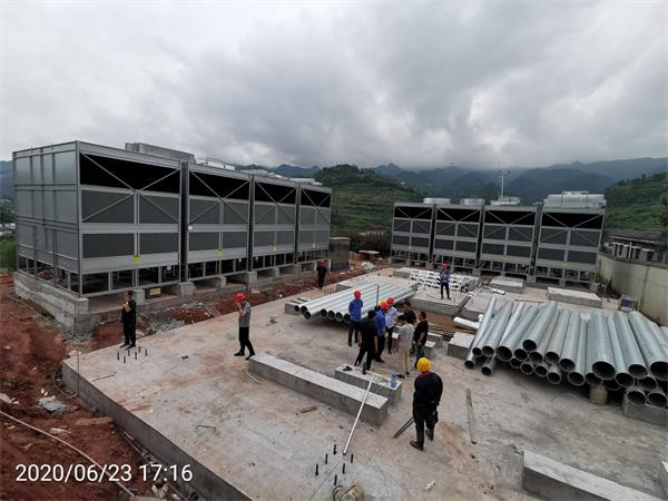 冷卻塔的制作方法(冷卻塔機組的工作原理圖)