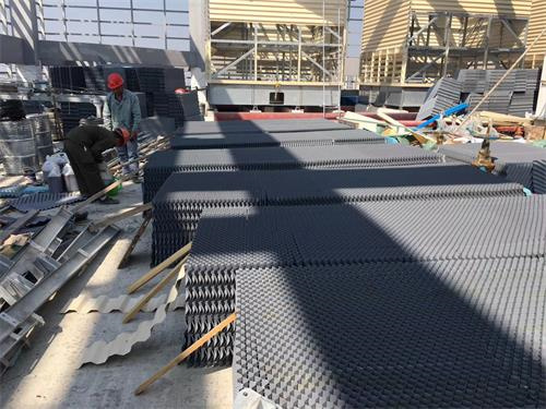 橫流式冷卻塔維修應(yīng)該注意哪些方面的事情?(廈門方形橫流式冷卻塔維修)