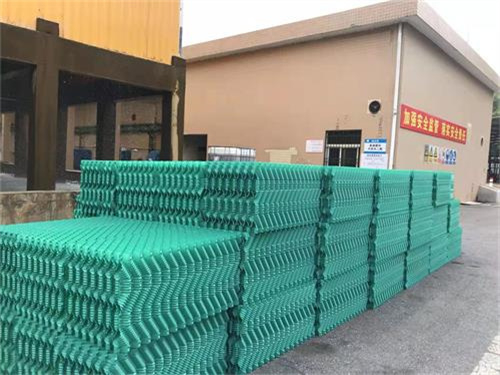 廣東冷卻塔廠家報(bào)價(jià)優(yōu)勢(shì)突出(特菱熱工冷卻塔)